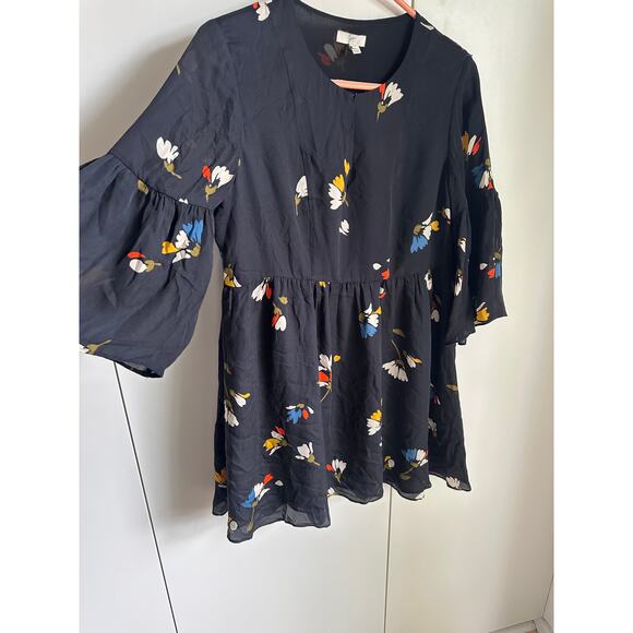 Joie Avari  Silk Boho Baby Doll Dress Black Floral Print Mini Bell Sleeves SZ SM - Picture 10 of 11